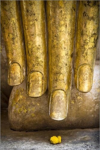 Leinwandbild 120 x 180 cm: Goldene Finger Einer Buddha-Statue von Walter Quirtmair - fertiges Wandbild, Bild auf Keilrahmen, Fertigbild auf echter Leinwand, Leinwanddruck