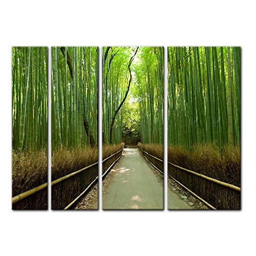 Keilrahmenbild - Bambuswald in Arashiyama - Japan - Bild auf Leinwand - 180x120 cm vierteilig - Leinwandbilder - Landschaften - Sagano - hohes Gras - Weg durch einen grünen Bambuswald