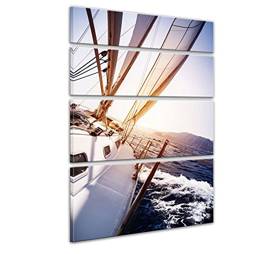 Keilrahmenbild - Yacht auf See - Bild auf Leinwand - 120x180 cm vierteilig - Leinwandbilder - Urlaub, Sonne & Meer - Boot im Sonnenaufgang - Blick vom Deck