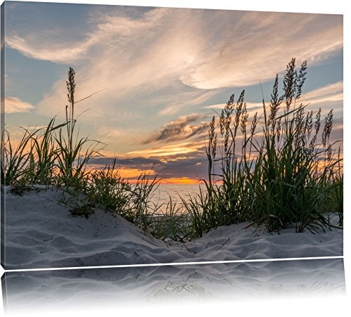 Gras am Strand bei Sonnenuntergang Format: 80x60 auf Leinwand, XXL riesige Bilder fertig gerahmt mit Keilrahmen, Kunstdruck auf Wandbild mit Rahmen, günstiger als Gemälde oder Ölbild, kein Poster oder Plakat
