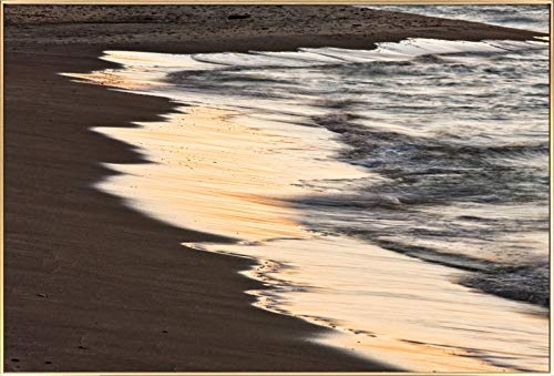 KunstLoft® Gerahmte Fotografie Rising Tide 90x60cm | moderner Foto-Print hinter Echtglas | Meer Strand Beige Braun | Fotokunst inkl. Aluminium-Bilderrahmen