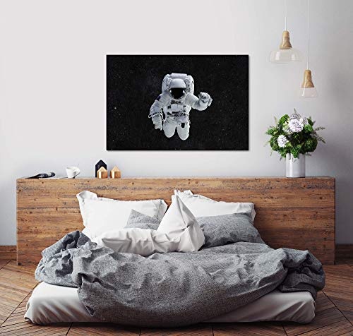 Paul Sinus Art Astronaut im Weltall 100 x 70 cm Inspirierende Fotokunst in Museums-Qualität für Ihr Zuhause als Wandbild auf Leinwand in