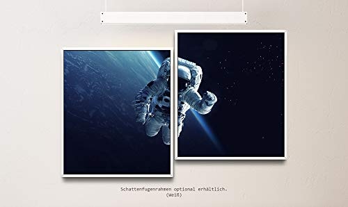 Paul Sinus Art Astronaut im Weltall 130 x 90 cm (2 Bilder ca. 75x65cm) Leinwandbilder fertig im Schattenfugenrahmen Weiss Kunstdruck XXL modern