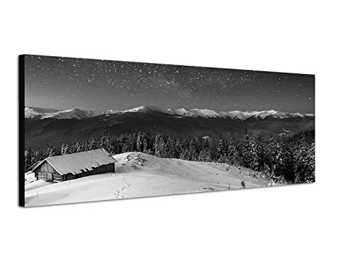 Augenblicke Wandbilder Keilrahmenbild Panoramabild SCHWARZ/Weiss 150x50cm Ukraine Wald Berge Schnee Hütte Milchstraße