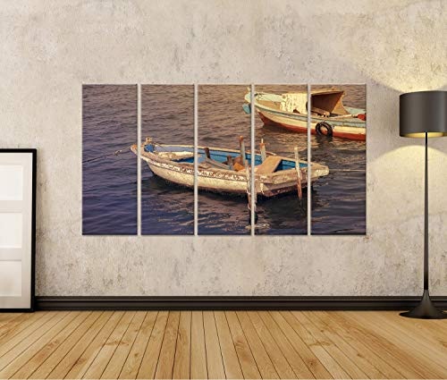 Bild Bilder auf Leinwand altes Fischen hölzernes Boot, das am Pier andockt Wandbild, Poster, Leinwandbild OFC