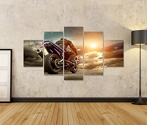 islandburner Bild auf Leinwand Man Sitz auf dem Motorrad unter Himmel mit Wolken Wandbild, Poster, Leinwandbild FWA