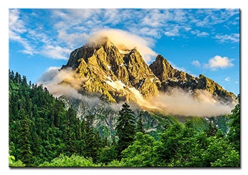 Berger Designs - Wandbild auf Leinwand als Kunstdruck in verschiedenen Größen. Schöner Berggipfel im Nebelschleier. Beste Qualität aus Deutschland (60 x 40 cm BxH)