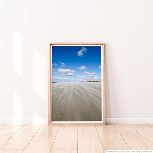 Best for home Artprints - Art - Wehender Sand am einsamen Strand- Fotodruck in gestochen scharfer Qualität