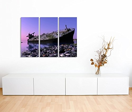 Modernes Bild 3 teilig je 40x90cm Künstlerische Fotografie - Einsamer Tanker am Steinstrand