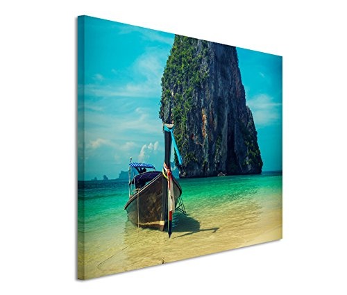 Modernes Bild 120x80cm Landschaftsfotografie - Langes Boot am Strand in Krabi Thailand