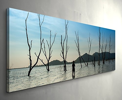 Panoramabild auf Leinwand in 150x50cm Abgestorbene Bäume im Wasser