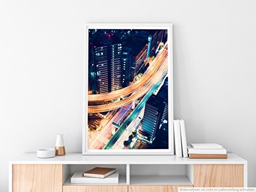 Best for home Artprints - Urbane Fotografie - Verkehrskreuz bei Nacht in Tokio Japan- Fotodruck in gestochen scharfer Qualität