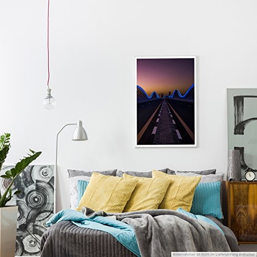 Best for home Artprints - Urbane Fotografie - Meydan Rennstrecke bei Nacht Dubai VAE- Fotodruck in gestochen scharfer Qualität