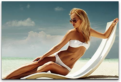 bestforhome 150x100cm Leinwandbild sexy Girl am Strand auf Einer Sonneliege Leinwand auf Holzrahmen
