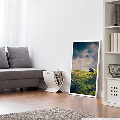 Best for home Artprints - Art - Einsame Berghütte auf einer Wiese- Fotodruck in gestochen scharfer Qualität