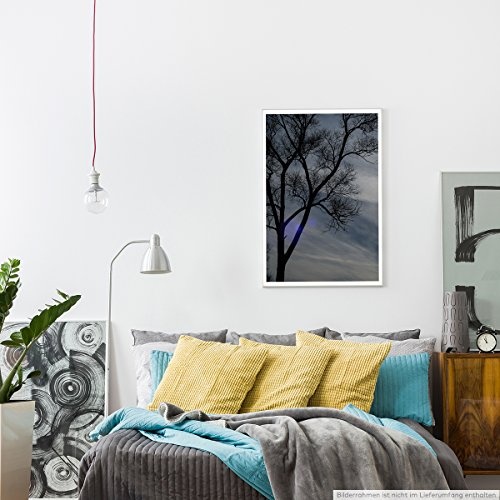 Best for home Artprints - Kunstbild - Einsame Baumkrone vor grauem Himmel- Fotodruck in gestochen scharfer Qualität
