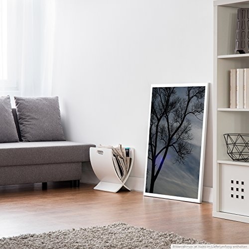 Best for home Artprints - Kunstbild - Einsame Baumkrone vor grauem Himmel- Fotodruck in gestochen scharfer Qualität