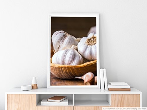 Best for home Artprints - Food-Fotografie - Knoblauchknollen in einer Holzschüssel- Fotodruck in gestochen scharfer Qualität