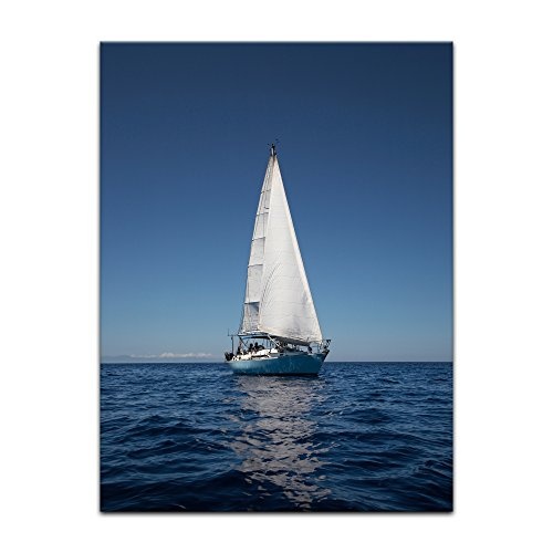 Keilrahmenbild Yacht auf See IV - 90x120 cm Bilder als Leinwanddruck Fotoleinwand Urlaub, Sonne & Meer auf dem Wasser - Boot mit weißen Segeln