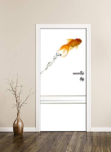 Bilderdepot24 Türtapete selbstklebend Springender Goldfisch 90 x 200 cm - einteilig Türaufkleber Türfolie Türposter - Fisch Tier Haustier Aquarienfisch Aquarium Aquaristik Natur