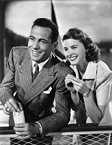 The Poster Corp Casablanca Smiling in Black and White- Photograph Print Photo Print (60,96 x 76,20 cm)