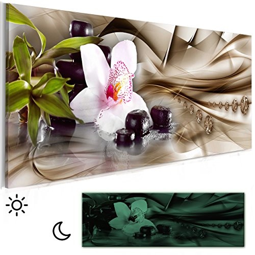 decomonkey Leinwand Bilder nachtleuchtend Blumen Orchidee Zen Steine Spa 135x45 cm Wandbilder Tag & Nacht Design Bilder mit 3D nachleuchtenden Farben Vlies Leinwand DKA0157alla1PXL