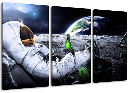 Astronaut auf Mond Motiv, 3-teilig auf Leinwand (Gesamtformat: 120x80 cm), Hochwertiger Kunstdruck als Wandbild. Billiger als ein Ölbild! ACHTUNG KEIN Poster oder Plakat!