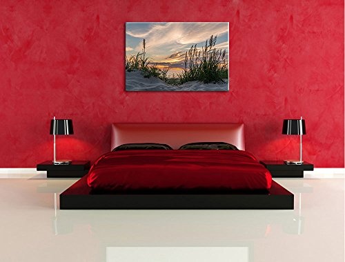 Gras am Strand bei Sonnenuntergang Format: 100x70 auf Leinwand, XXL riesige Bilder fertig gerahmt mit Keilrahmen, Kunstdruck auf Wandbild mit Rahmen, günstiger als Gemälde oder Ölbild, kein Poster oder Plakat