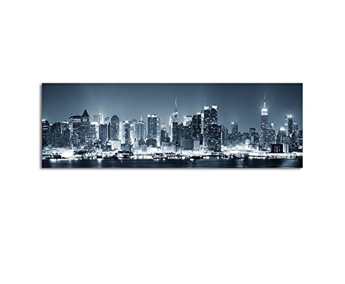 Wandbild Panorama New York City Manhattan Skyline schwarz weiss blau in der Nacht auf Leinwand und Keilrahmen. Beste Qualität, handgefertigt in Deutschland! 150x50cm