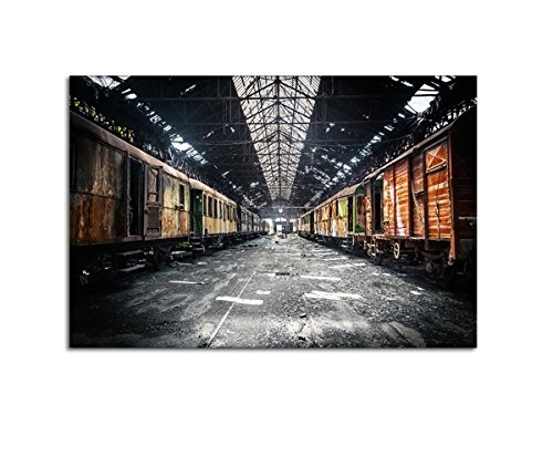 Wandbild Halle Züge in einem verlassenen Eisenbahndepot auf Leinwand und Keilrahmen. Beste Qualität, handgefertigt in Deutschland! 120x80cm