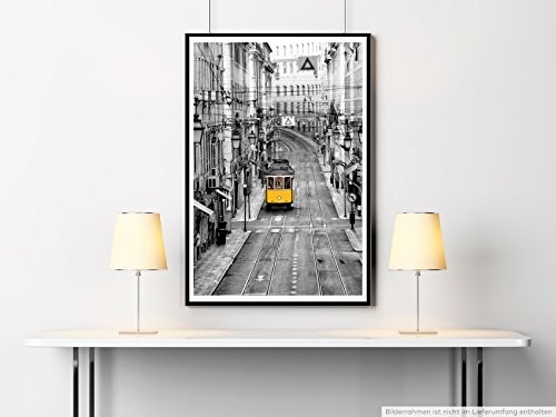 Eau Zone Bilder - Naturbilder - Gelbe Straßenbahn in Lissabon Portugal- Leinwand Kunstdrucke Wandbilder aus Deutschland