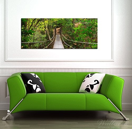 Wallario XXL Leinwandbild Hängebrücke im Urwald grüner Dschungel - 60 x 150 cm Brillante lichtechte Farben, hochauflösend, verzugsfrei