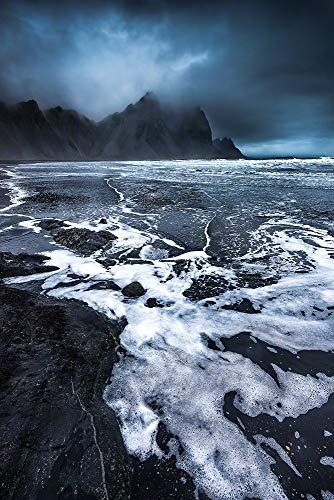 Voss Fine Art Photography Leinwandbild in Galerie Qualität. Isalnd. Schwarzer Sand am Strand von Vestrahorn. Leinwand Foto aufgezogen auf Naturholz Keilrahmen als Kunst Wandbild | Bild