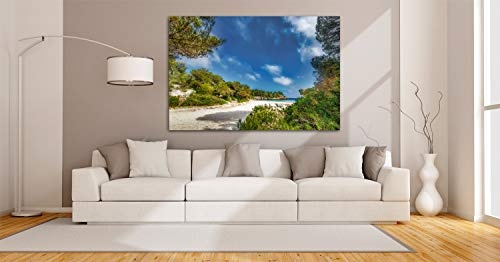 Voss Fine Art Photography Leinwandbild in Galerie Qualität. Schöne Bucht mit Strand auf der Insel Menorca im Sonnenlicht. Leinwand Foto aufgezogen auf Naturholz Keilrahmen als Kunst Wandbild | Bild