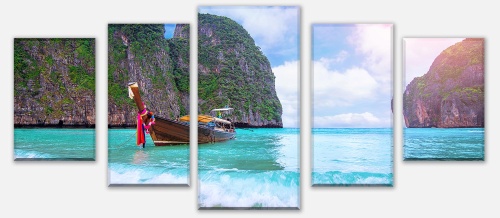 Leinwandbild Mehrteiler Boot in Phi Phi Insel, Thailand