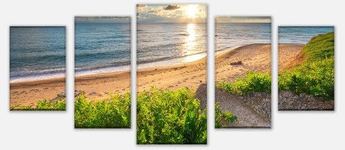 Leinwandbild Mehrteiler Himmel, Meer und grünes Gras