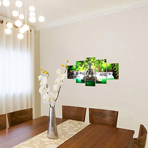 Bilder Buddha Wasserfall Wandbild 150 x 75 cm Vlies - Leinwand Bild XXL Format Wandbilder Wohnzimmer Wohnung Deko Kunstdrucke Grün 5 Teilig - MADE IN GERMANY - Fertig zum Aufhängen 503553a