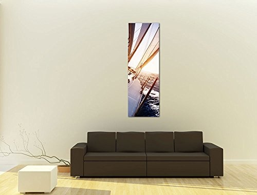 Keilrahmenbild - Yacht auf See - Bild auf Leinwand - 50x160 cm einteilig - Leinwandbilder - Urlaub, Sonne & Meer - Boot im Sonnenaufgang - Blick vom Deck