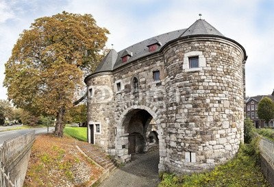Leinwand-Bild 130 x 90 cm: "Ponttor - medieval city gate in Aachen", Bild auf Leinwand