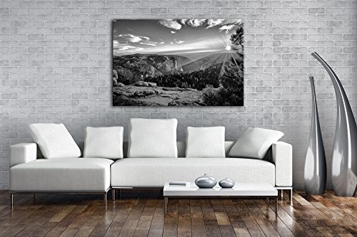 deyoli Zauberhafter Sonnenaufgang über gewaltiger Landschaft Effekt: Schwarz/Weiß Format: 120x80 als Leinwandbild, Motiv auf Echtholzrahmen, Hochwertiger Digitaldruck mit Rahmen, Kein Poster